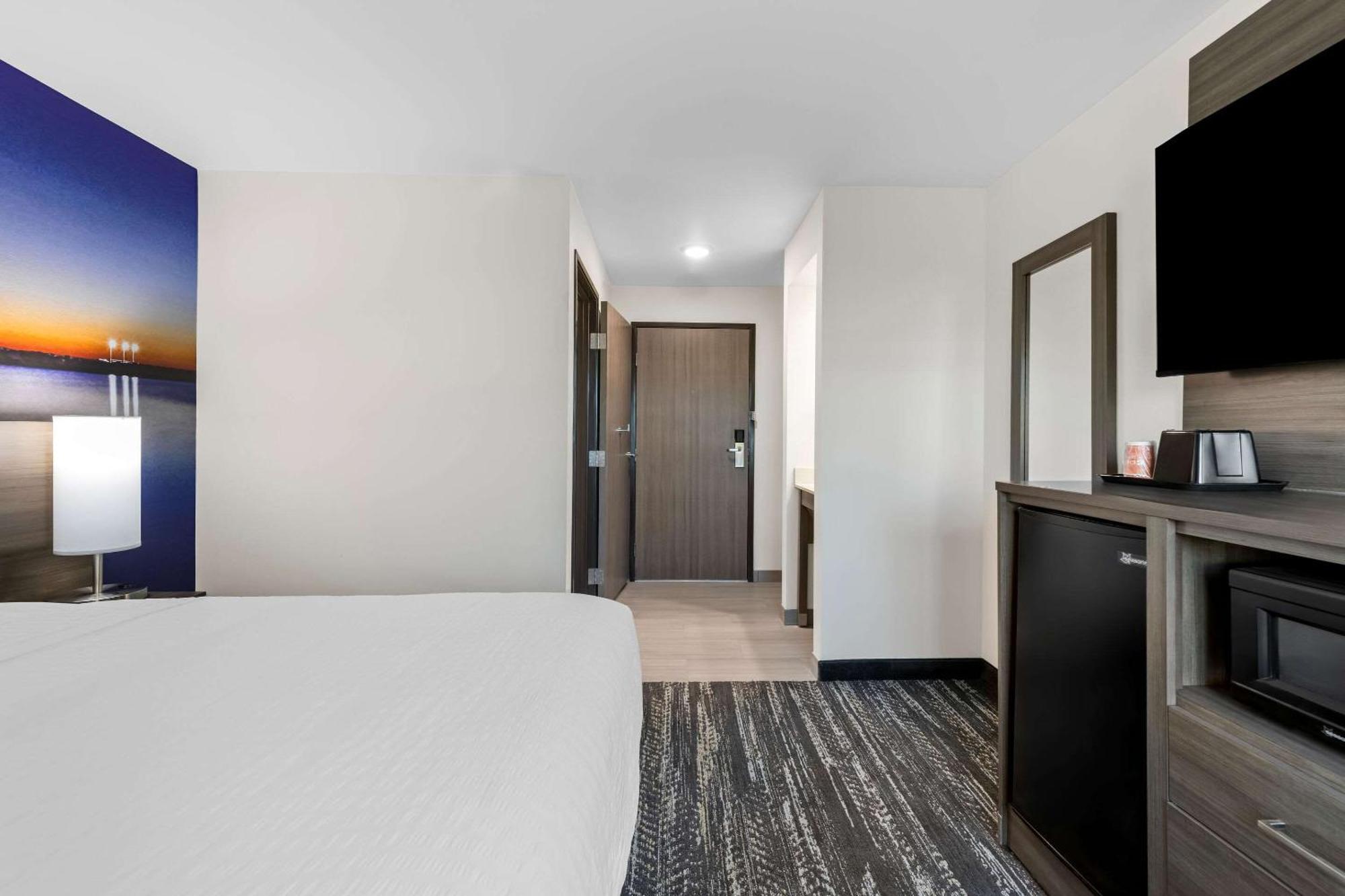 Hotel Clarion Pointe Milwaukee Exterior foto